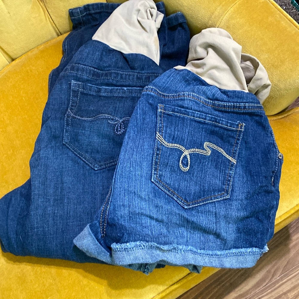 Maternity short/capri bundle